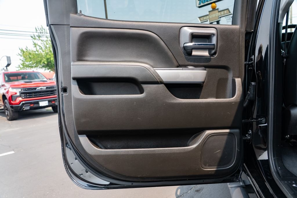 Used 2019 Black Chevrolet LTZ image 26