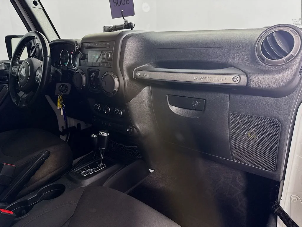 Used 2018 White Jeep Unlimited Willys Wheeler image 32