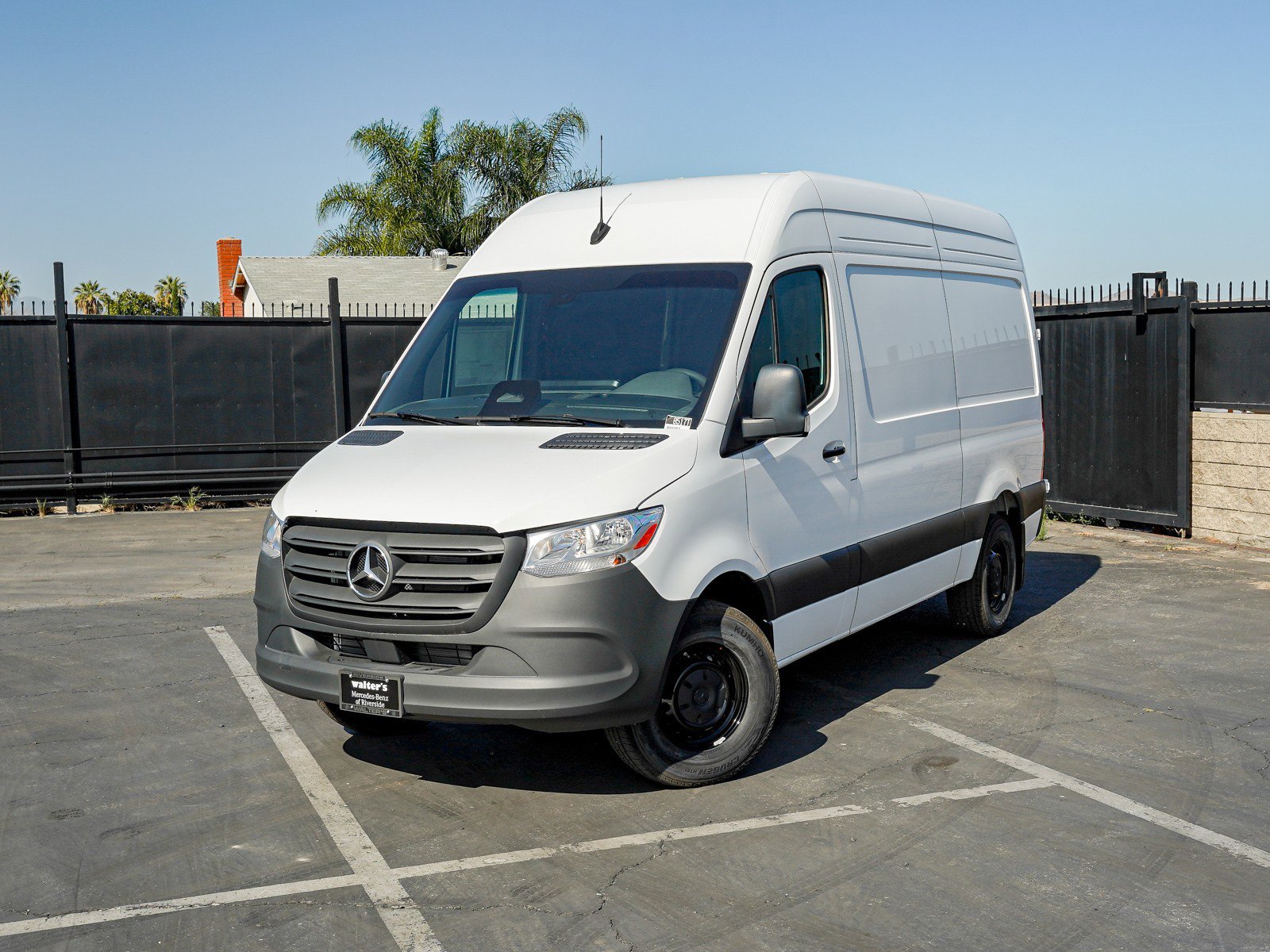 New 2025 Arctic White Mercedes-Benz 2500 High Roof I4 Diesel HO 144 RWD image 1