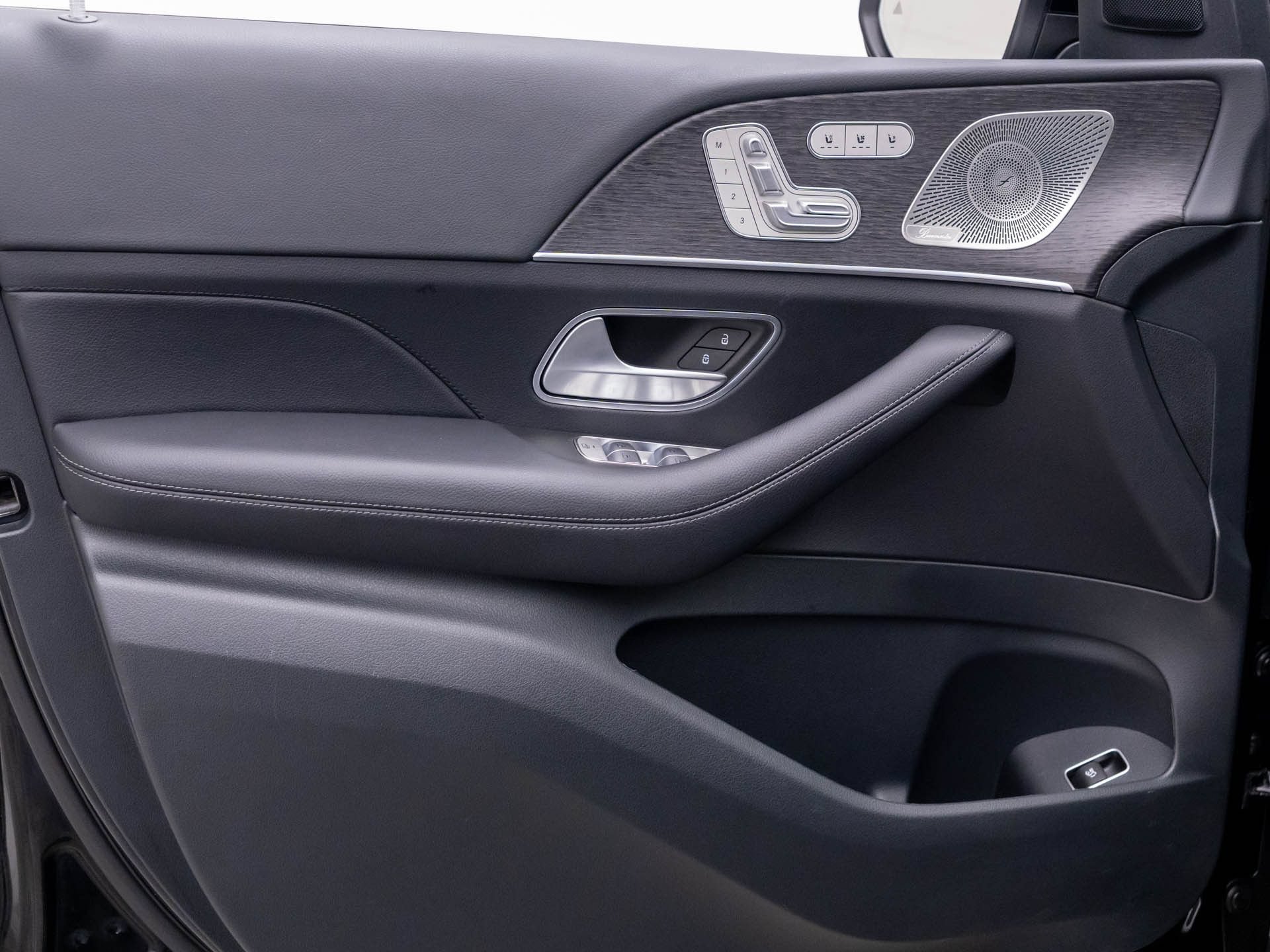 New 2026 Black Mercedes-Benz GLS 450 image 51