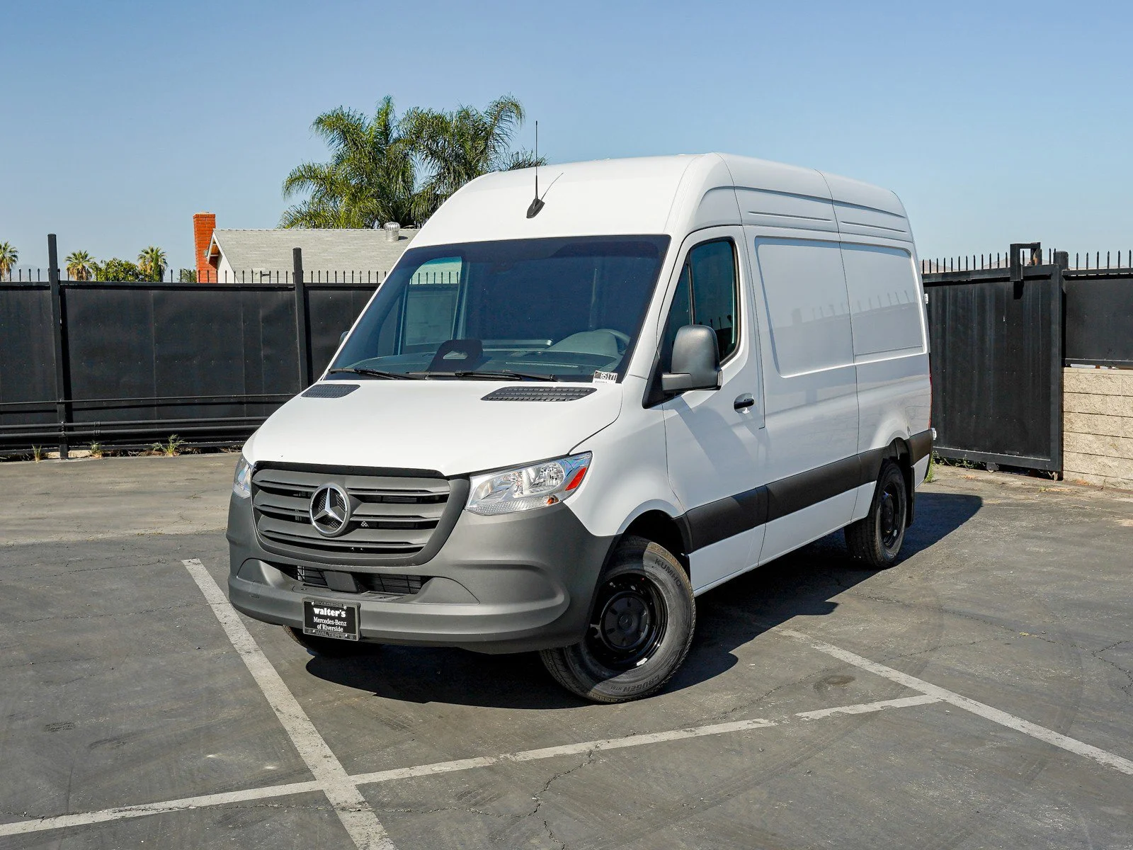 2025 Mercedes-Benz Sprinter 2500 144 WB HO's photo