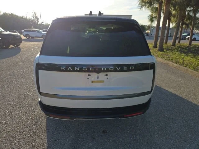 Certified Used 2024 Ostuni Pearl White Metallic Land Rover SE image 4