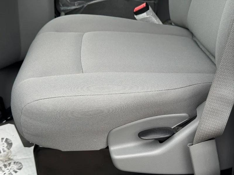New 2026 Oxford White Ford SRW KUV image 18
