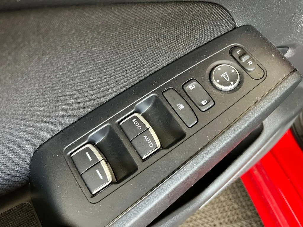 Used 2023 Red Honda LX image 4
