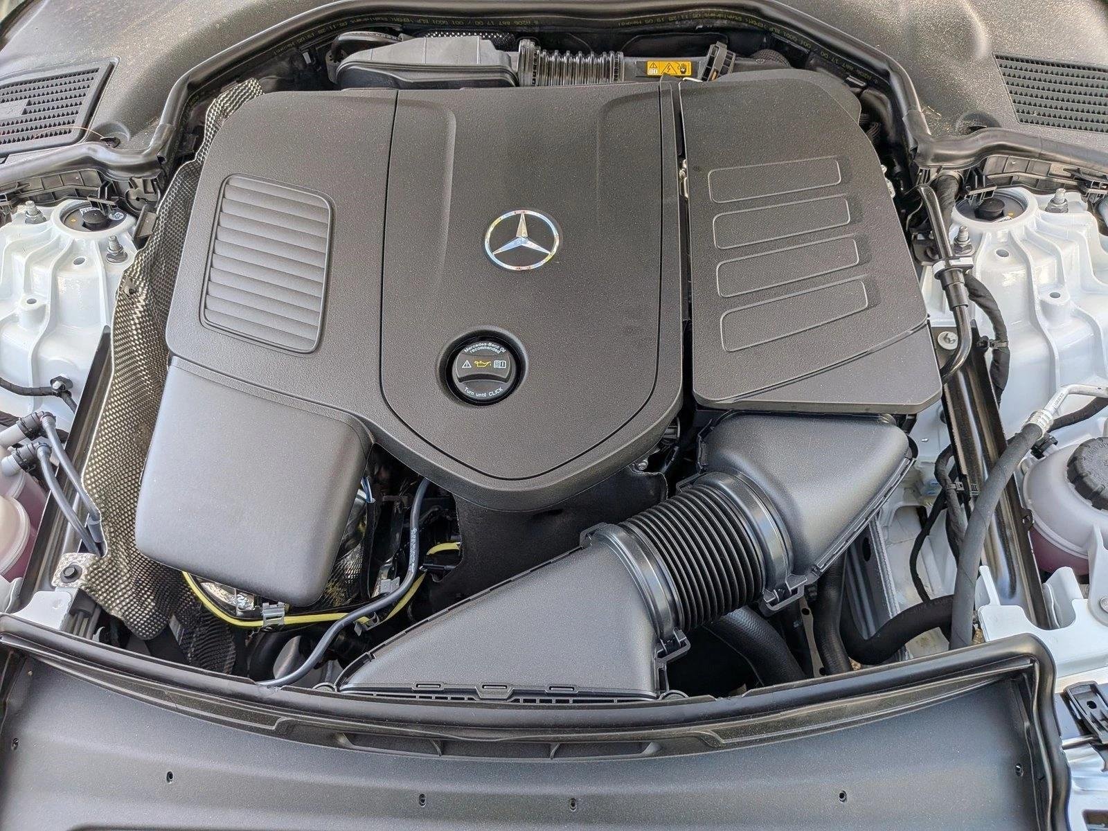 New 2026 Polar White Mercedes-Benz C300 image 18