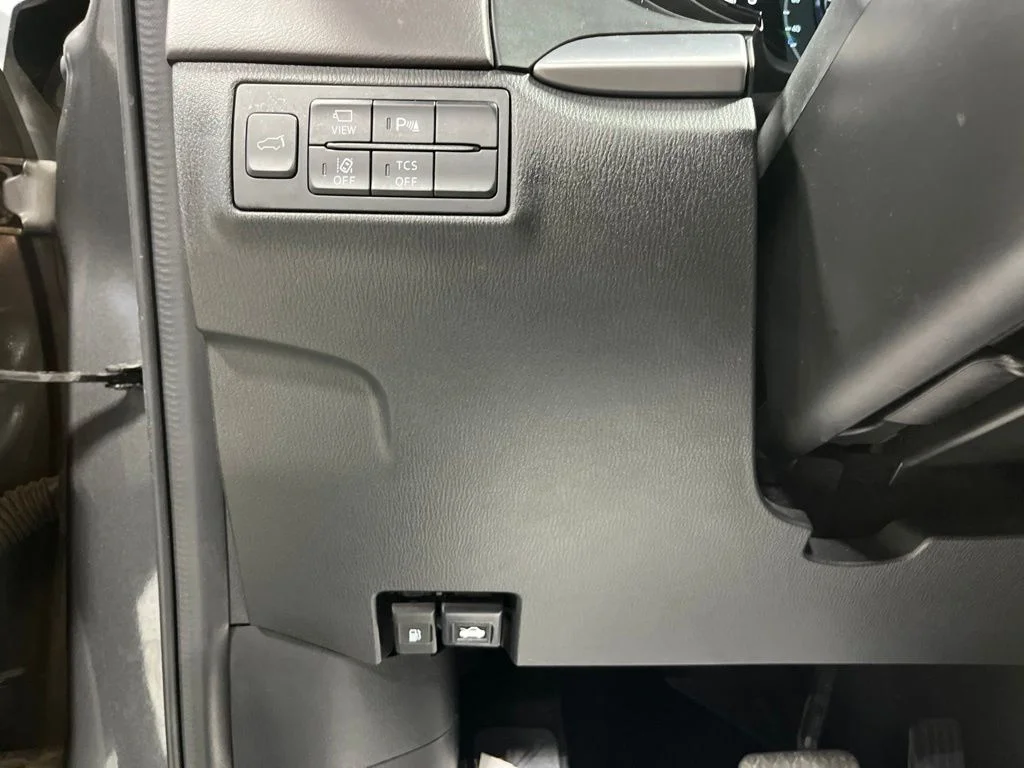Used 2019 Machine Gray Mazda Grand Touring image 13