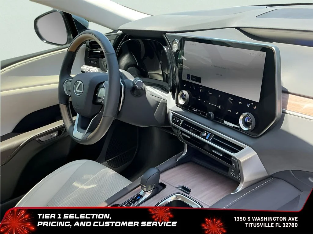 Used 2025 Silver Lexus 350h Premium Plus image 17