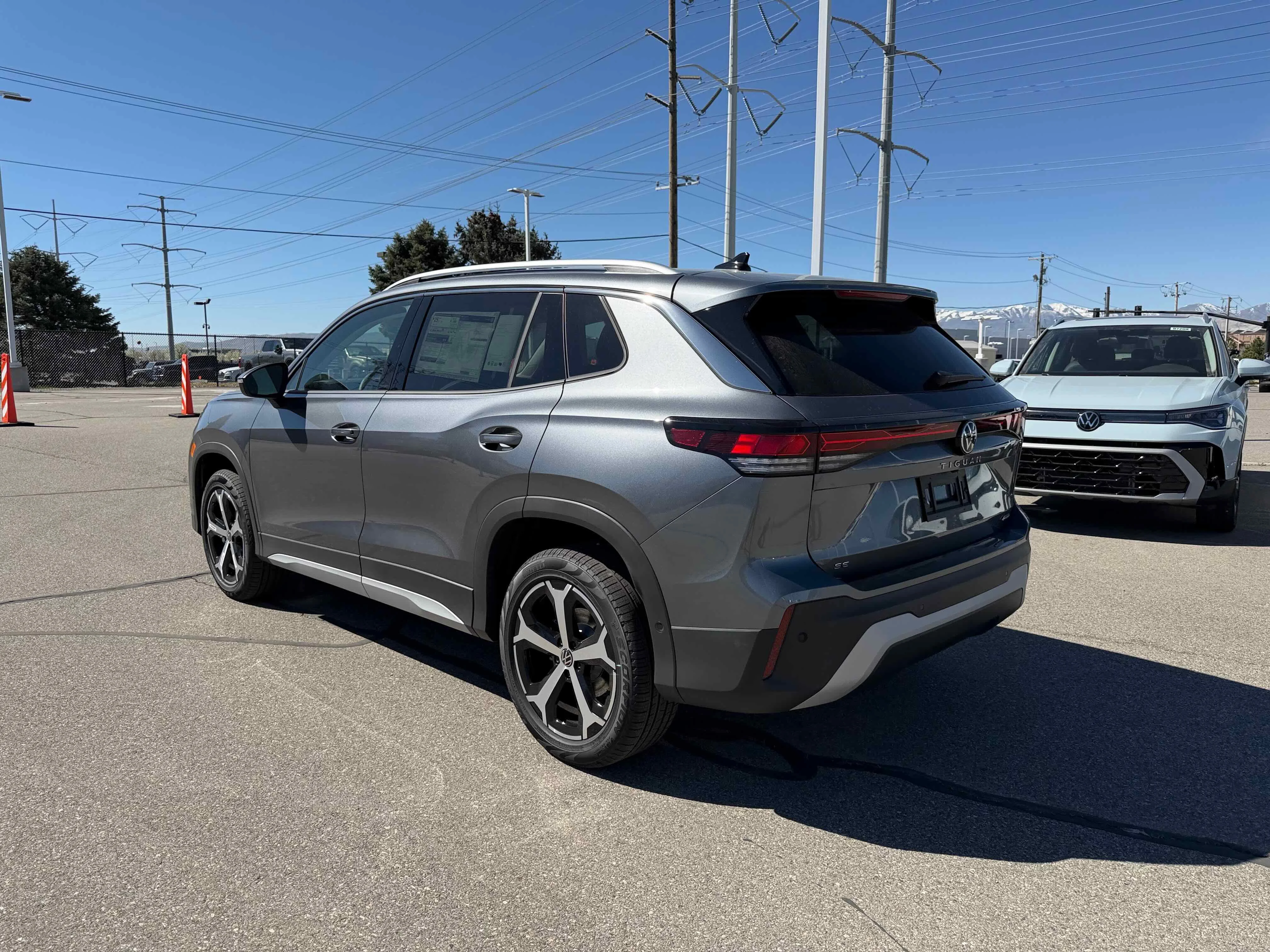 New 2026 Platinum Gray Volkswagen SE image 5