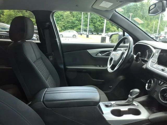 Used 2020 Gray Chevrolet LT image 24