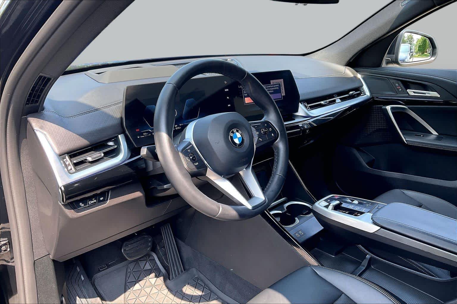 Used 2026 Black Sapphire Metallic BMW xDrive28i image 17