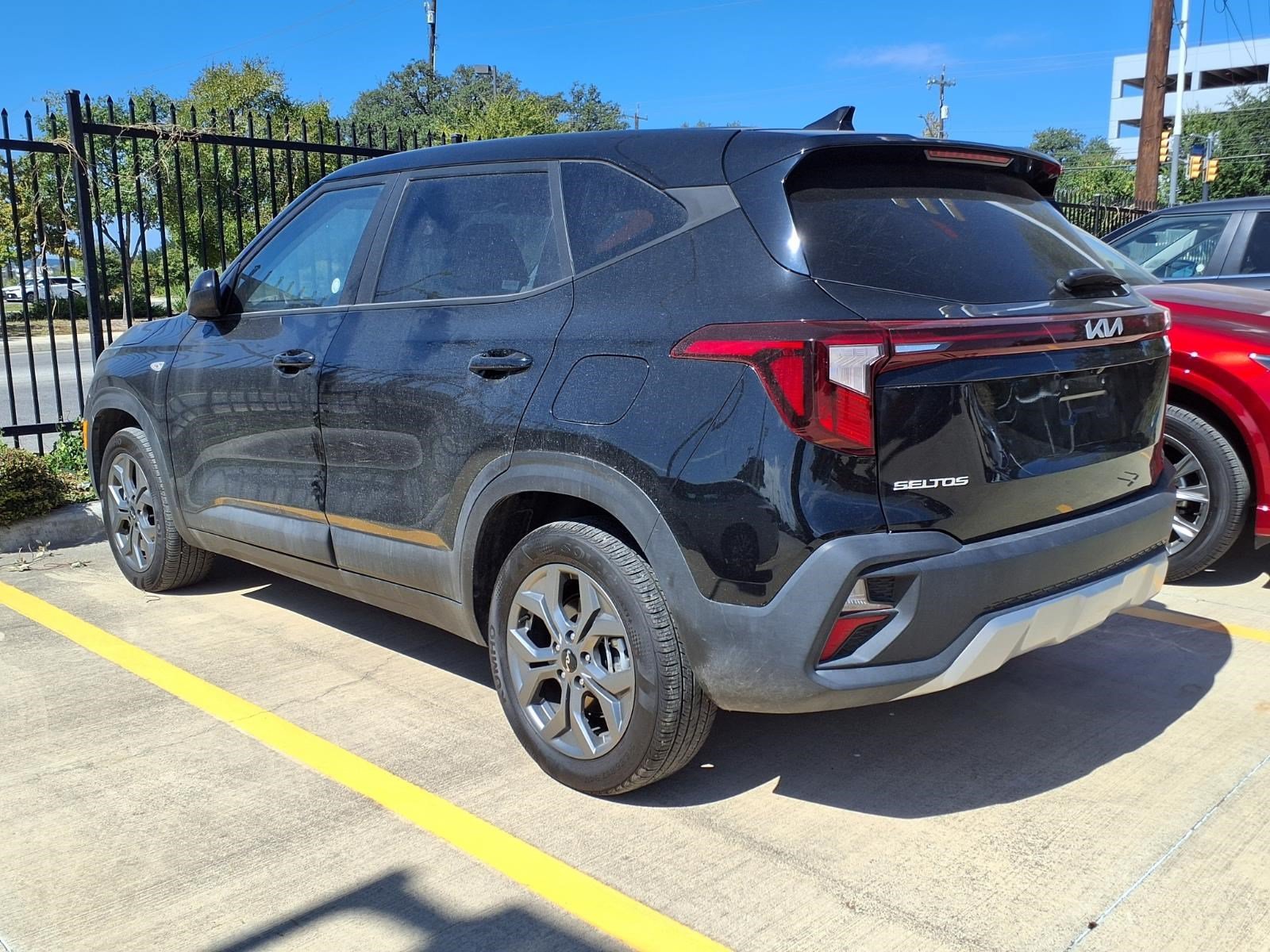 Used 2026 Black Kia LX image 2