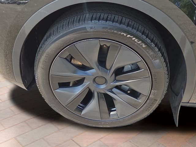 Used 2024 Solid Black Tesla Long Range image 24