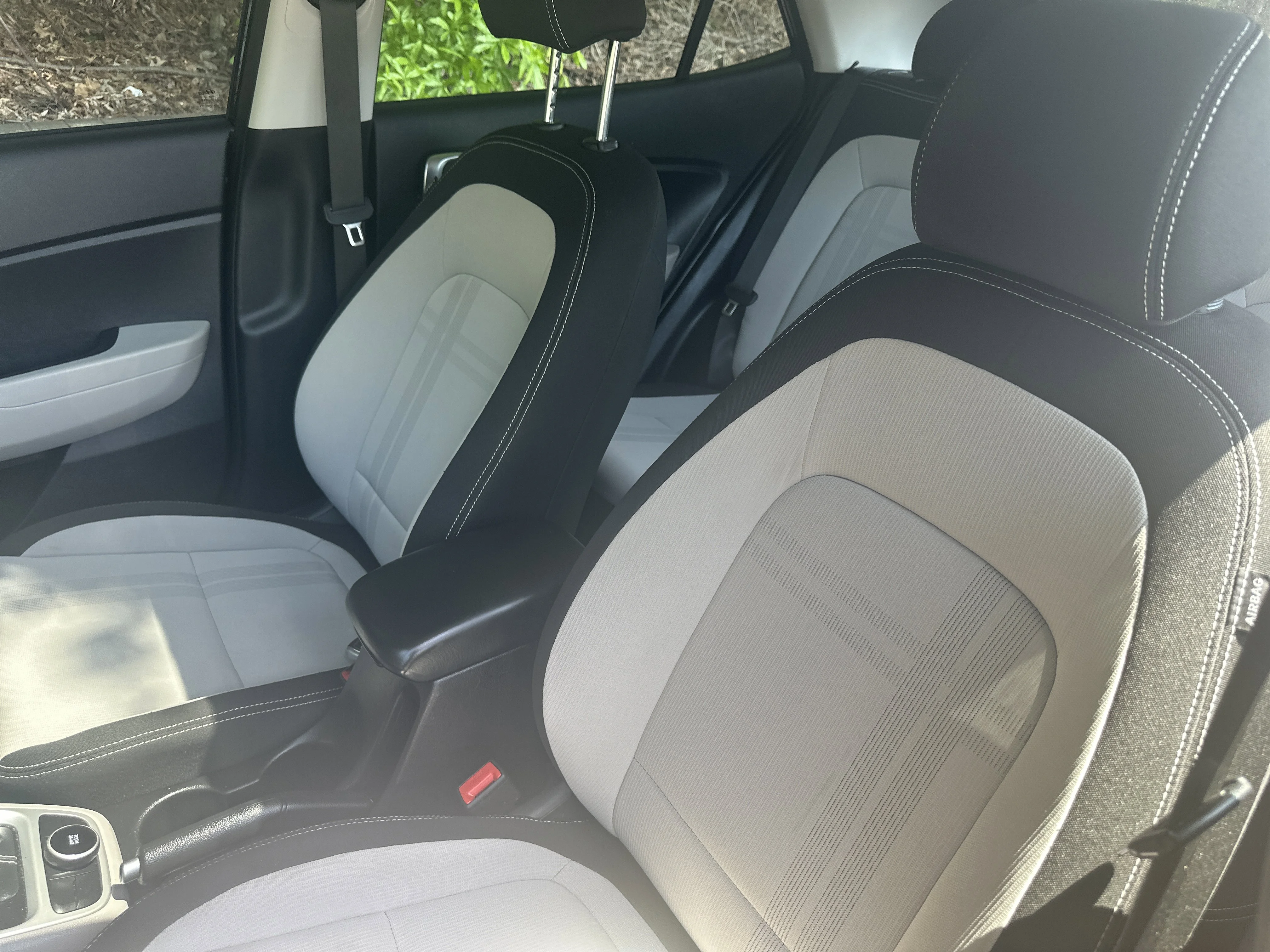 Used 2025 Onyx Black Hyundai SEL image 19