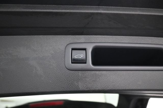 Used 2021 Black Toyota XLE image 11