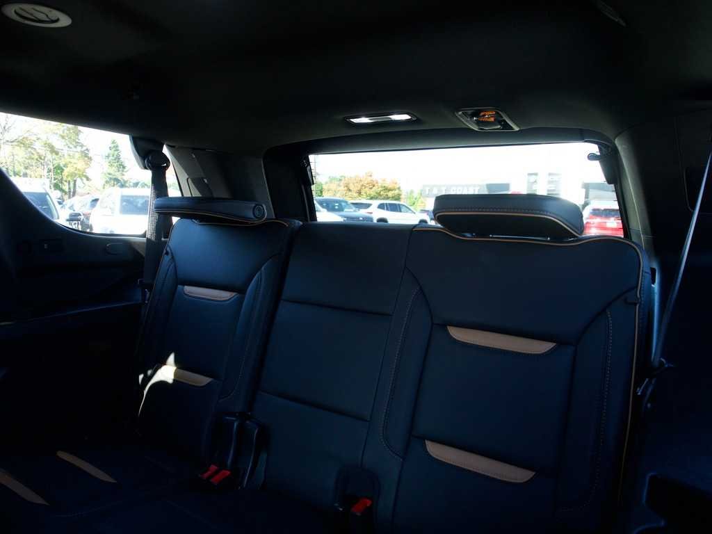 Certified Used 2023 TITANIUM RUSH METALLIC GMC AT4 image 14