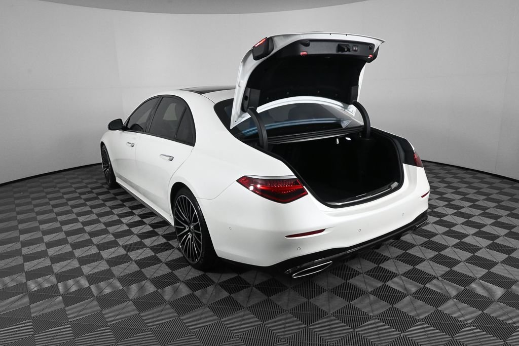 Certified Used 2023 White Mercedes-Benz S 580 image 30