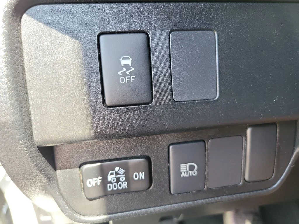 2020 Toyota Tacoma SR - Photo 16