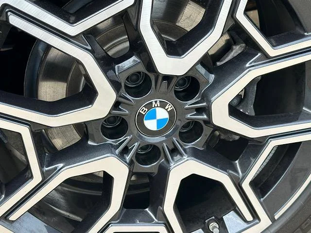 Certified Used 2025 Storm Bay Metallic BMW xDrive28i image 33