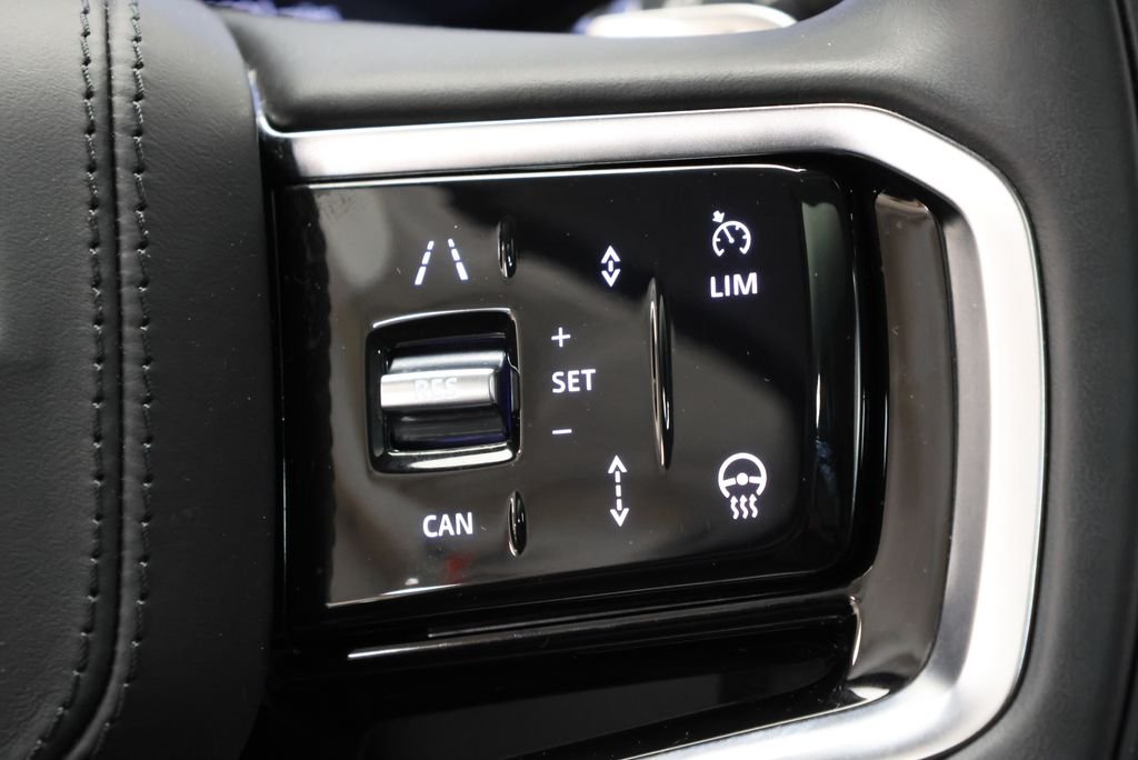Used 2024 Borasco Gray Metallic Land Rover SE image 19