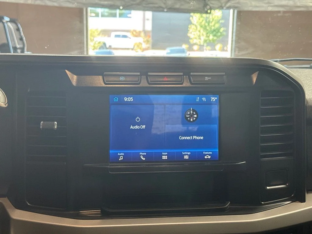Used 2023 Agate Black Metallic Ford XLT image 19