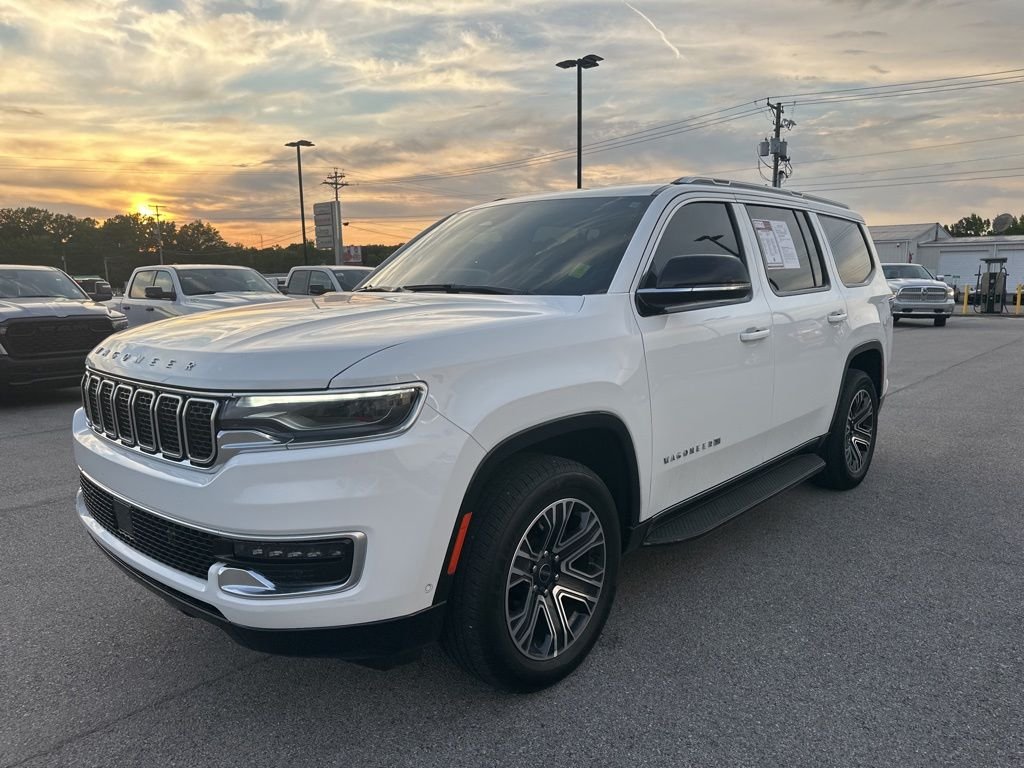 Used 2025 White Jeep Base image 3