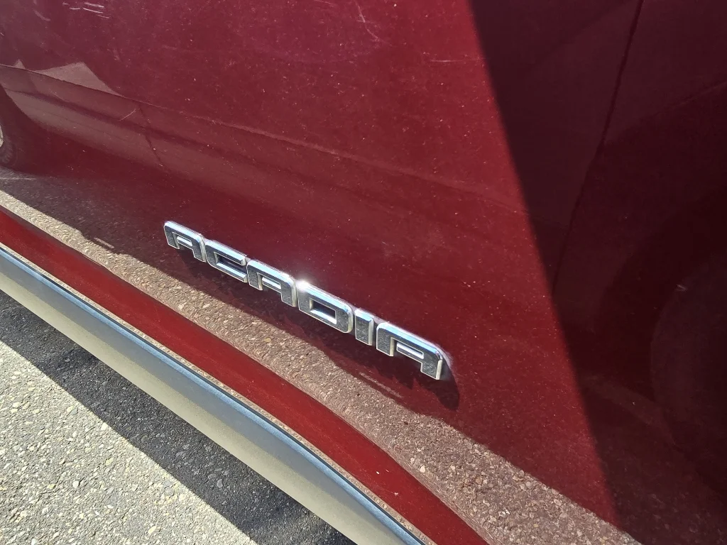 Used 2018 Crimson Red Tintcoat GMC SLT image 9