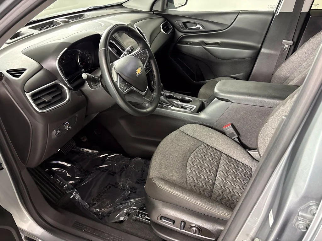 Used 2024 Gray Chevrolet LT image 27