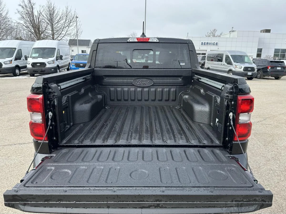 Used 2026 Black Ford Lobo High image 7