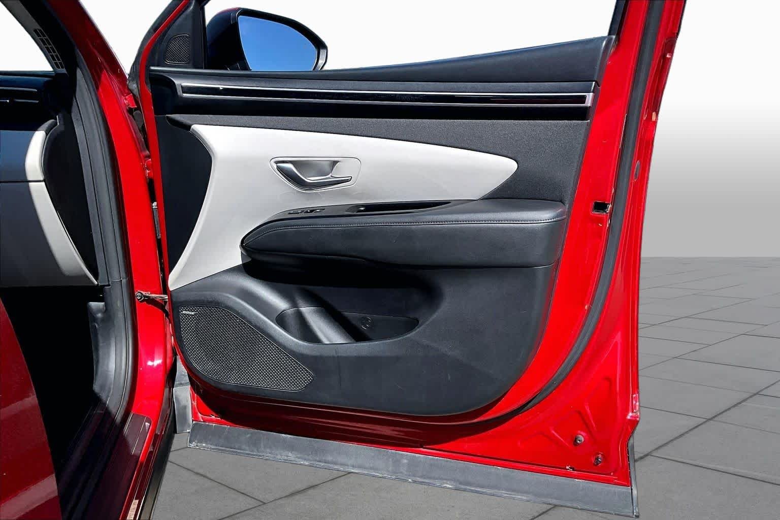 Used 2022 Calypso Red Hyundai SEL image 23