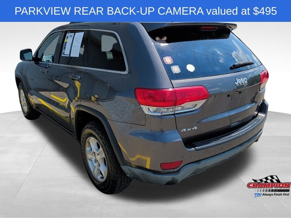 Used 2016 Gray Jeep Laredo image 3