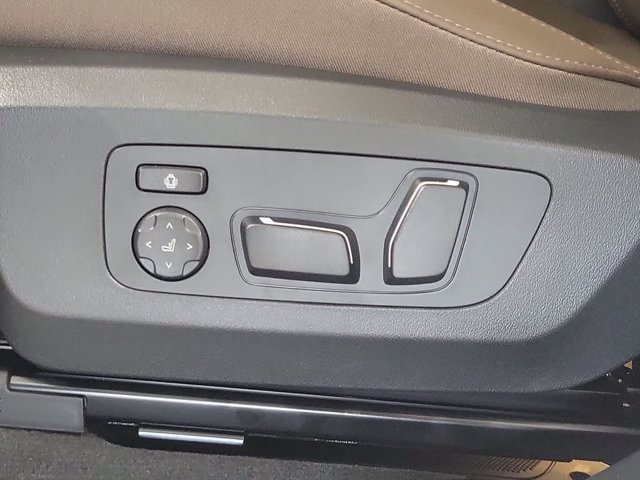 New 2026 Dune Grey Metallic BMW X3 30 image 15