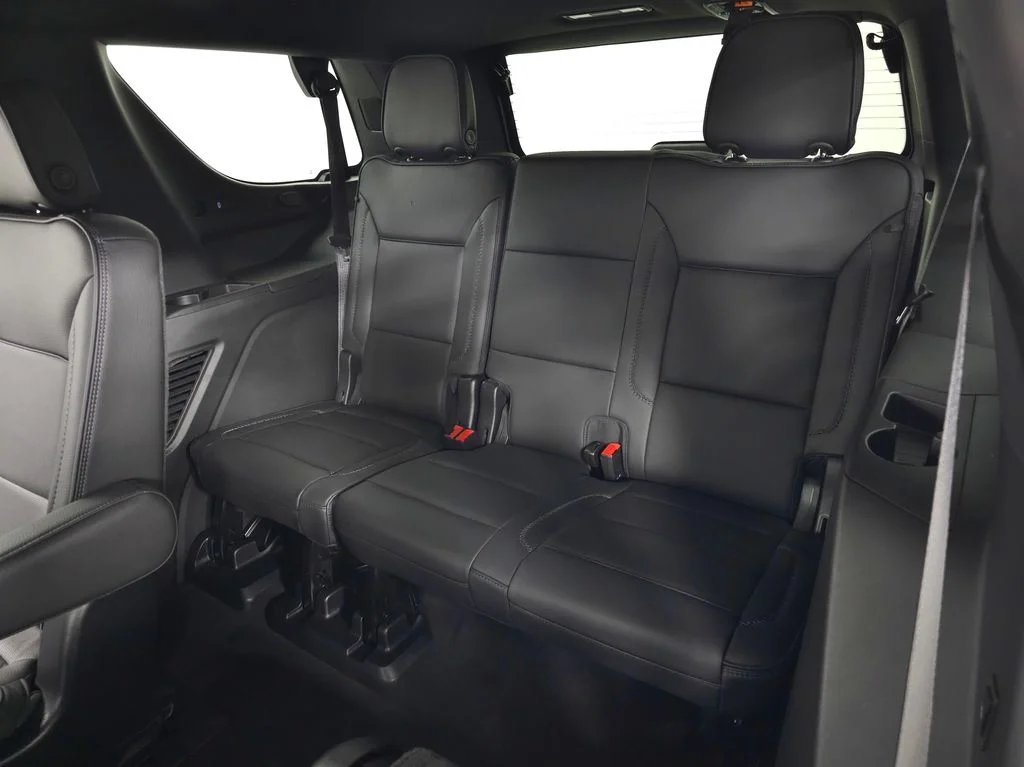Used 2024 White GMC Denali image 41