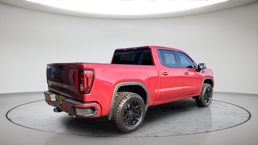 Used 2024 Red GMC Elevation image 3