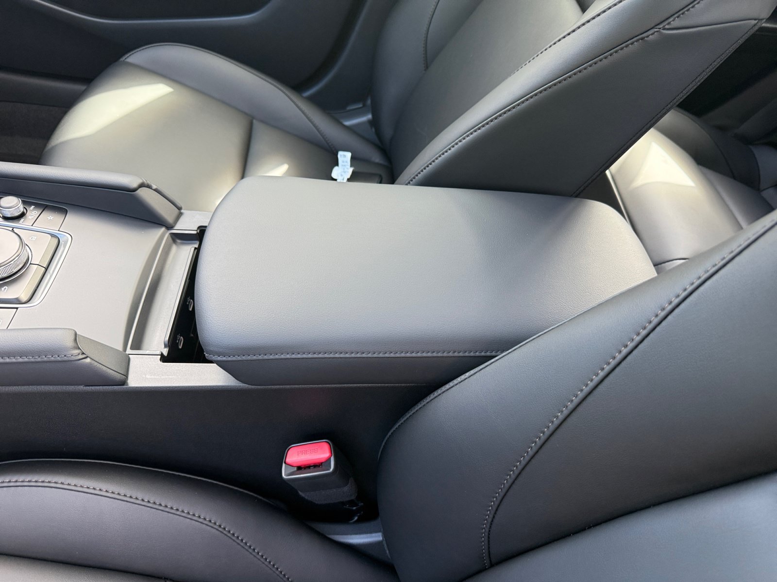 New 2026 Jet Black Mica Mazda 2.5 S Preferred image 14