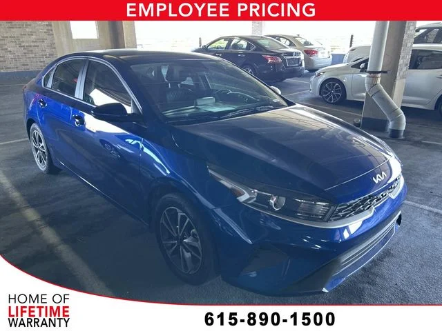 2024 Kia Forte LXS AT's photo