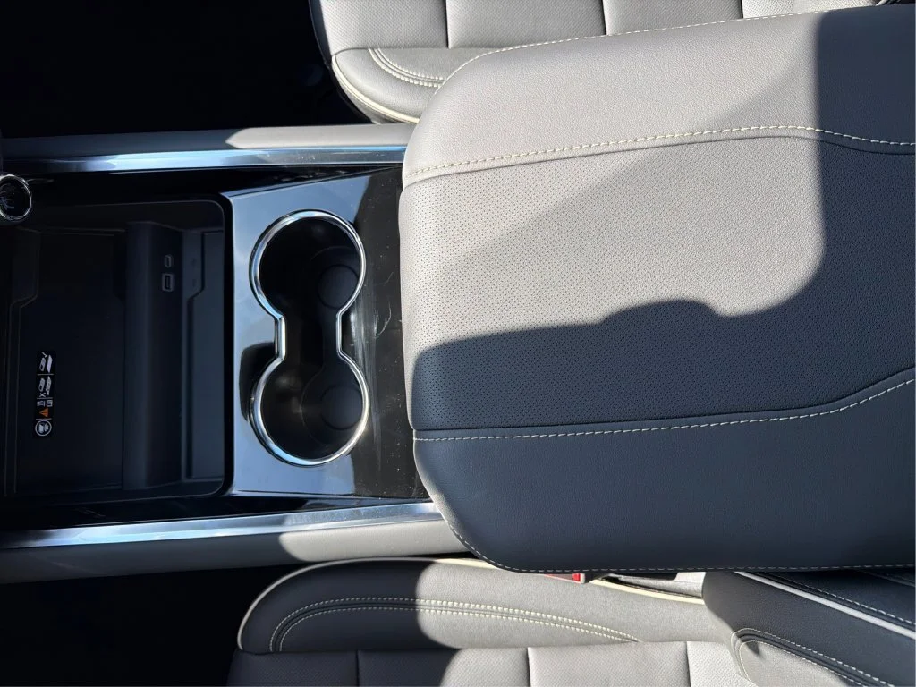2026 Chevrolet Suburban Premier - Photo 47