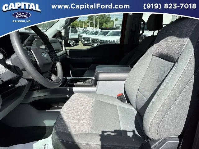 Used 2024 Red Ford XLT image 19
