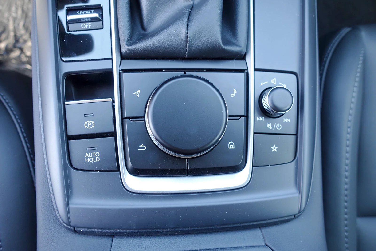 New 2026 Jet Black Mica Mazda 2.5 S Preferred image 24