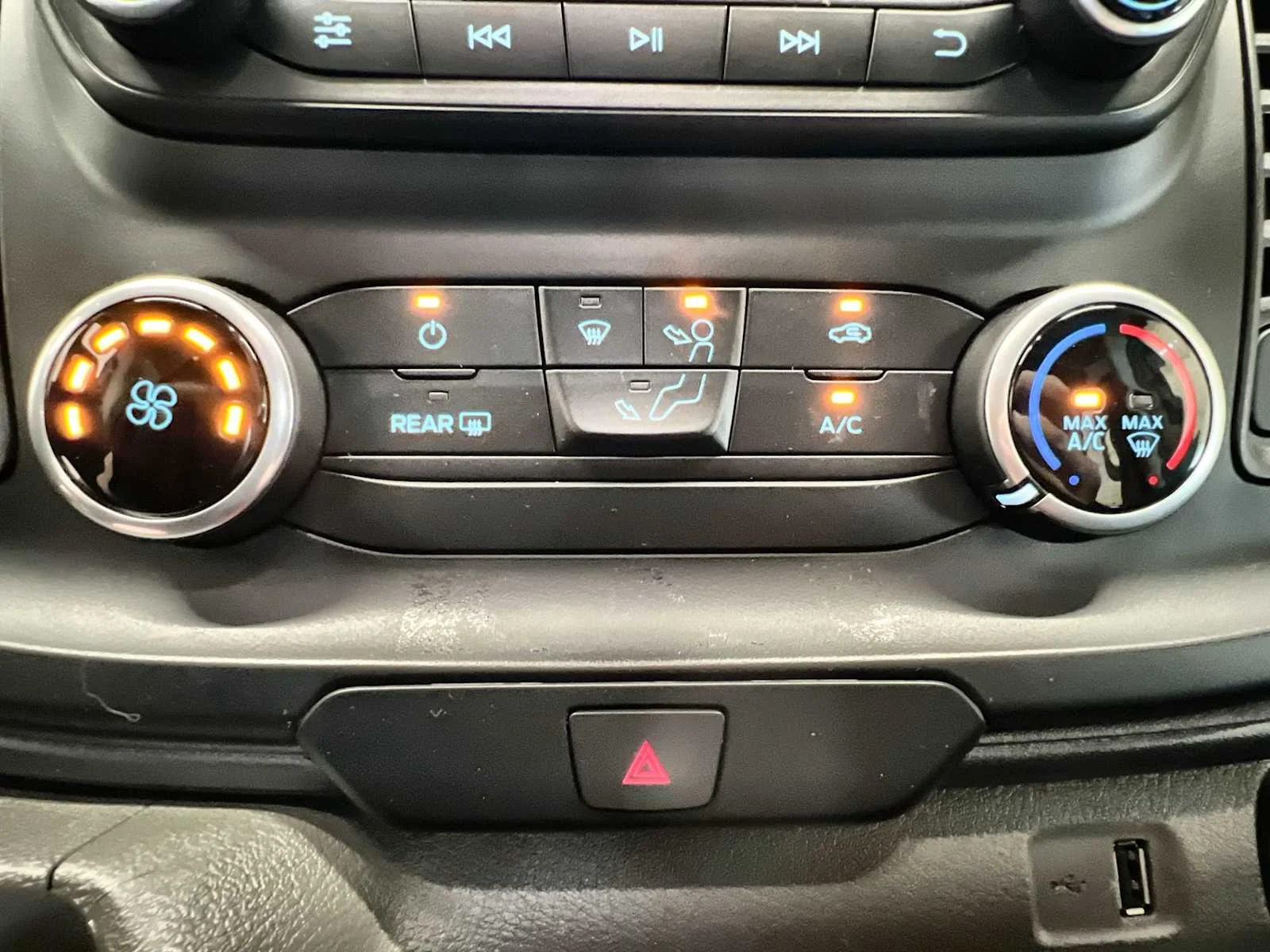 Used 2022 Oxford White Ford  image 15
