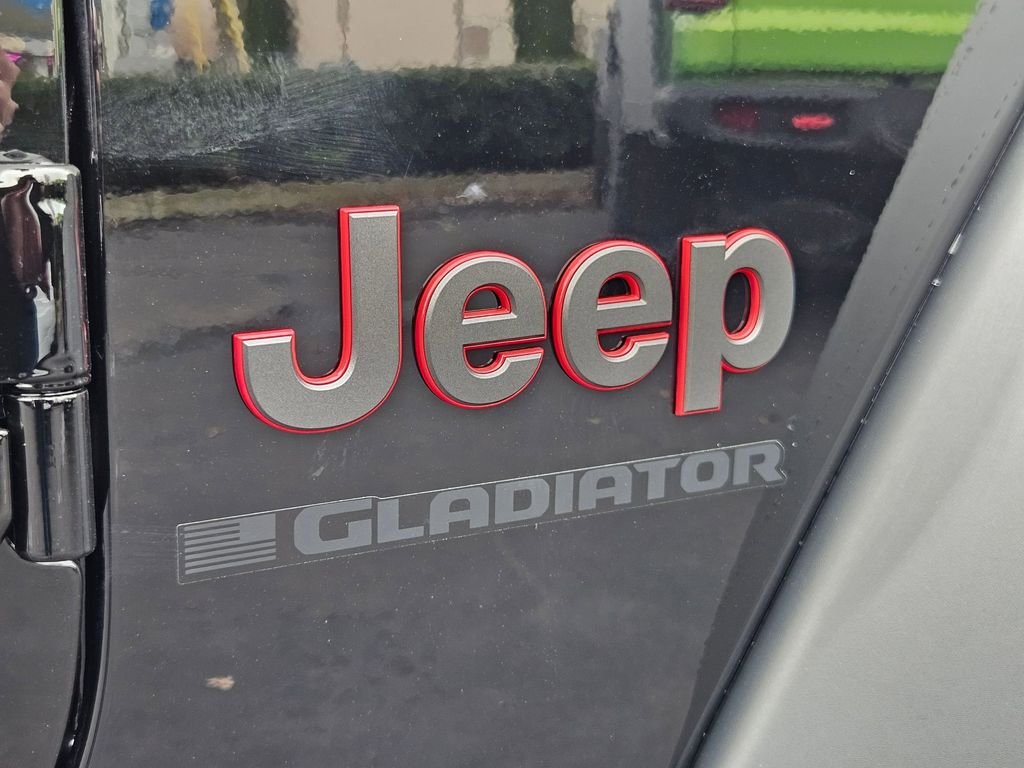 New 2026 Black Clear-Coat Exterior Paint Jeep Rubicon image 33