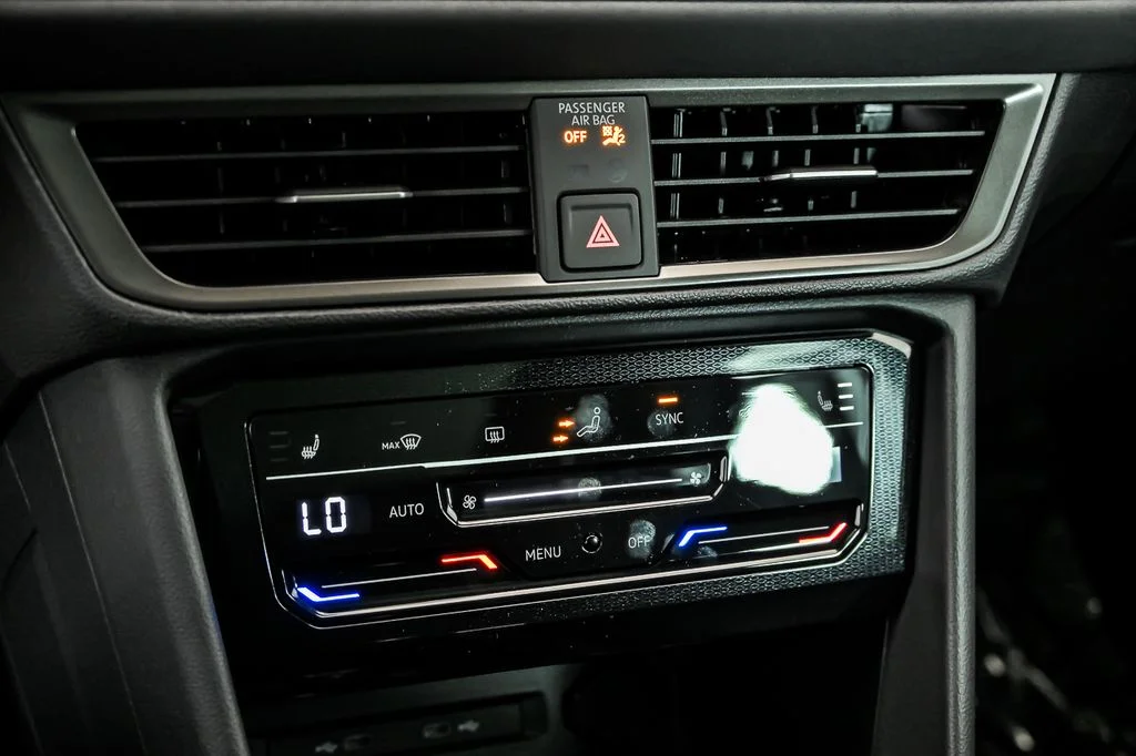 New 2026 Gray Volkswagen 1.5T SE Black image 15