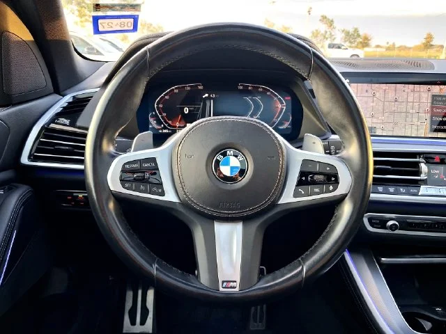 Used 2023 White BMW sDrive40i image 14