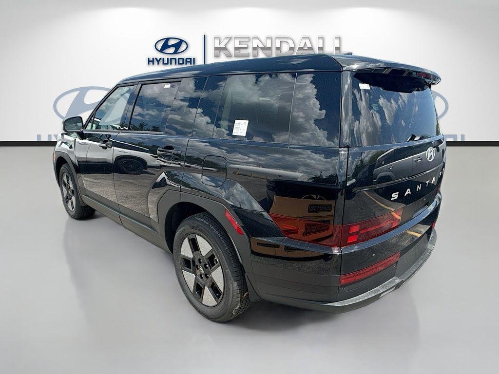New 2026 Phantom Black Hyundai SE image 4