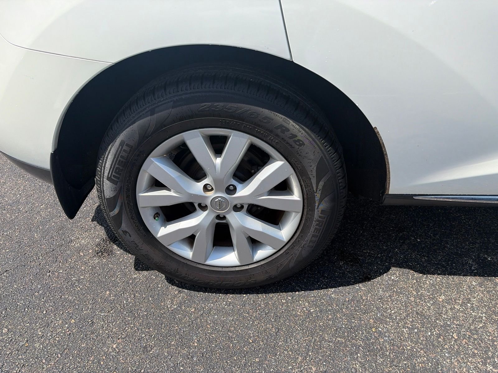 Used 2012 White Nissan SL image 10