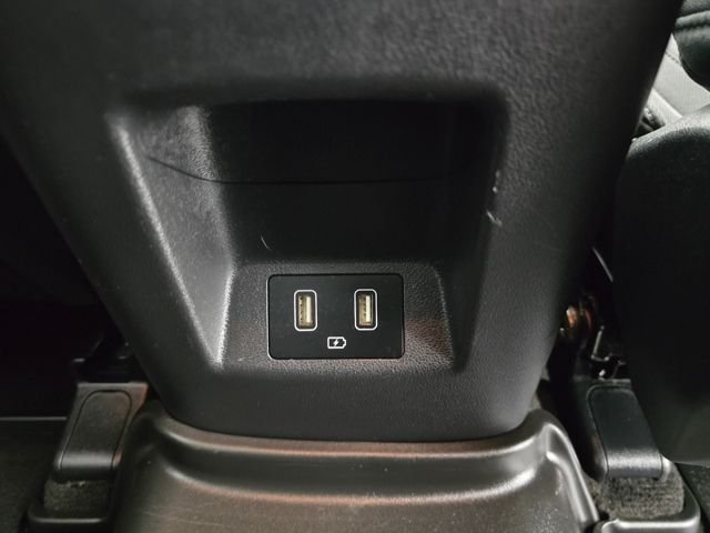 Used 2023 White Pearl Hyundai SEL image 6