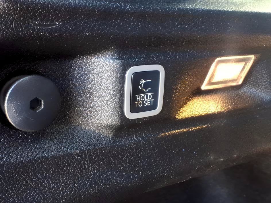 Used 2021 Bright White Clearcoat Jeep Altitude image 11