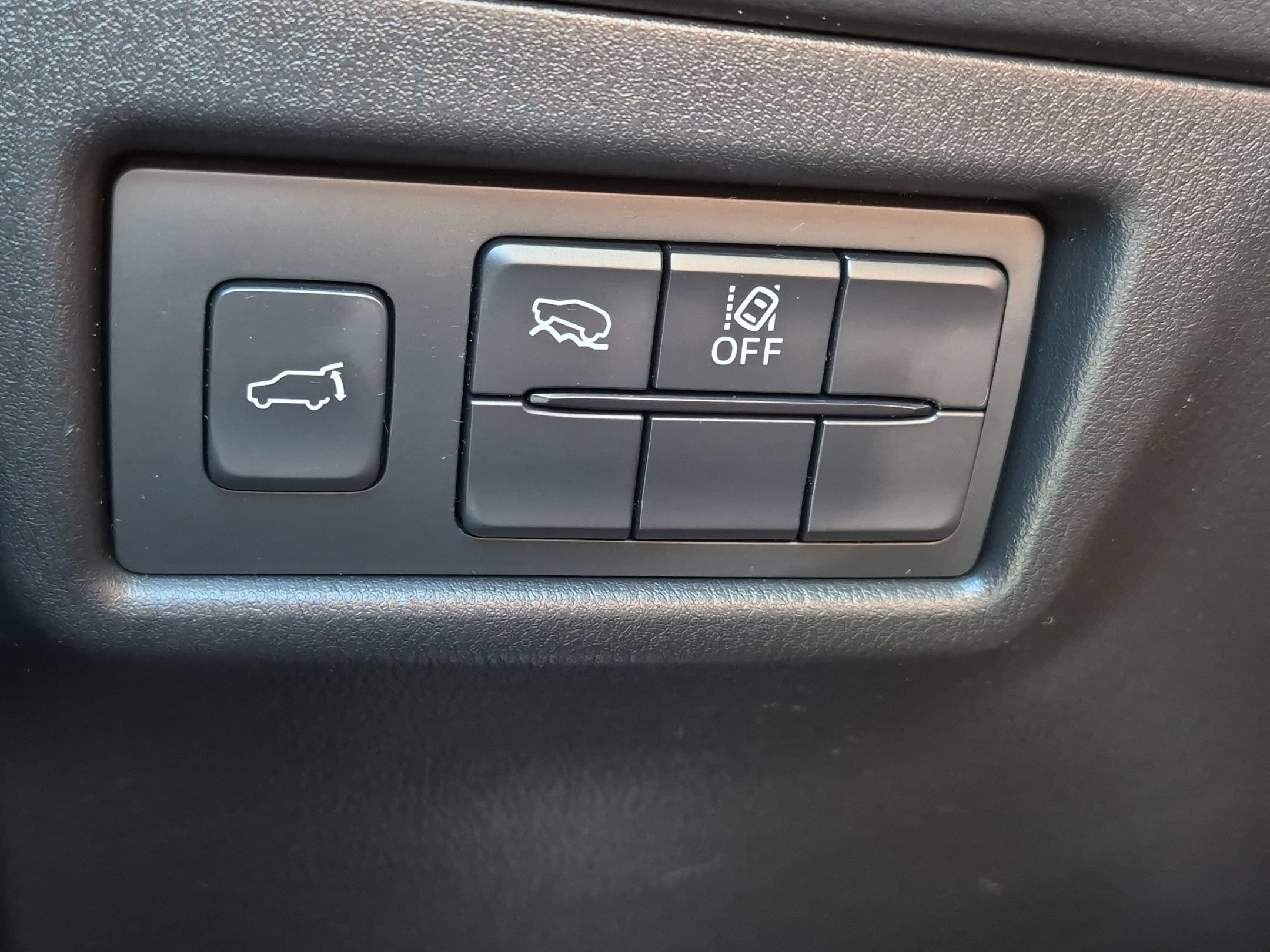 Used 2021 Polymetal Gray Mazda Carbon Edition image 21