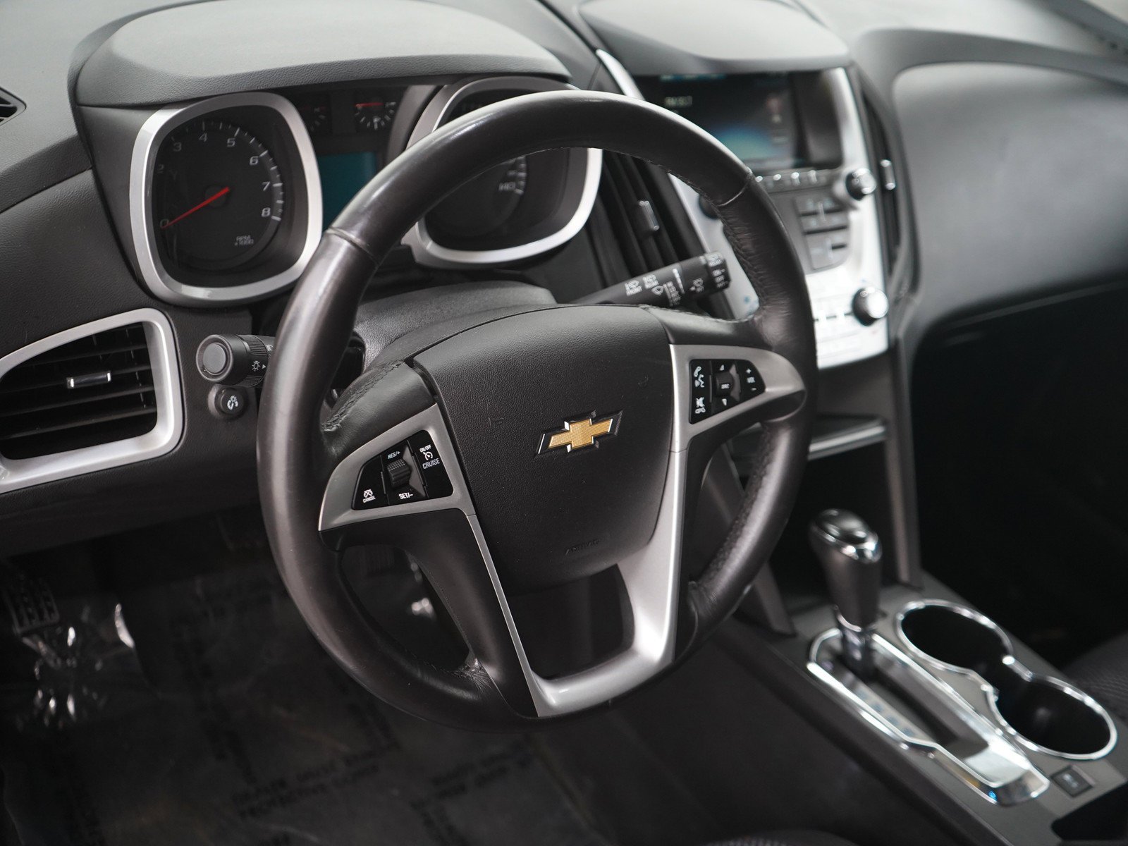 Used 2017 Silver Ice Metallic Chevrolet LT image 21