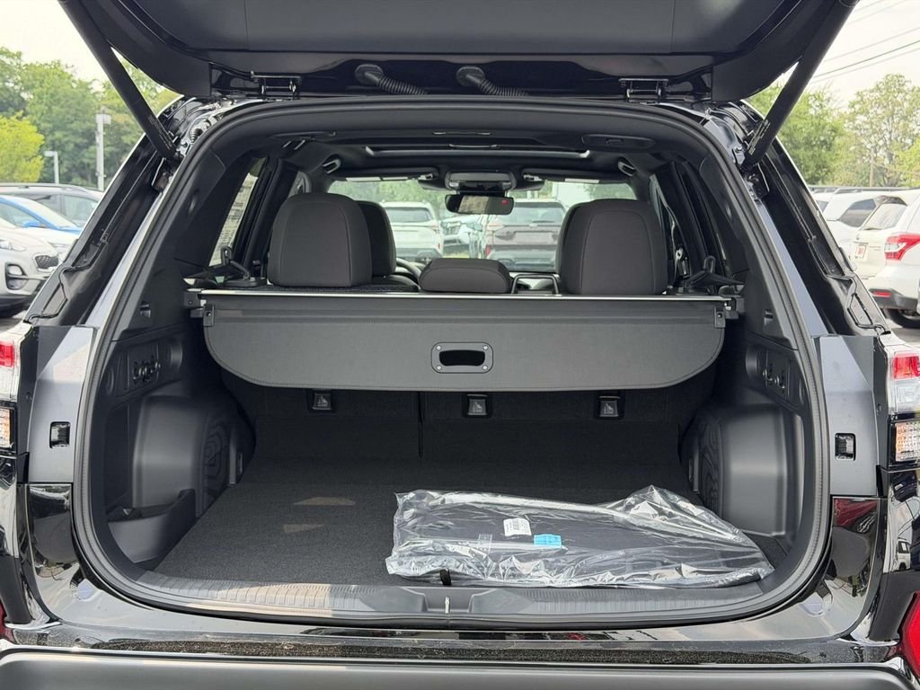 New 2026 CRYSTAL BLACK SILICA Subaru Premium Hybrid image 12