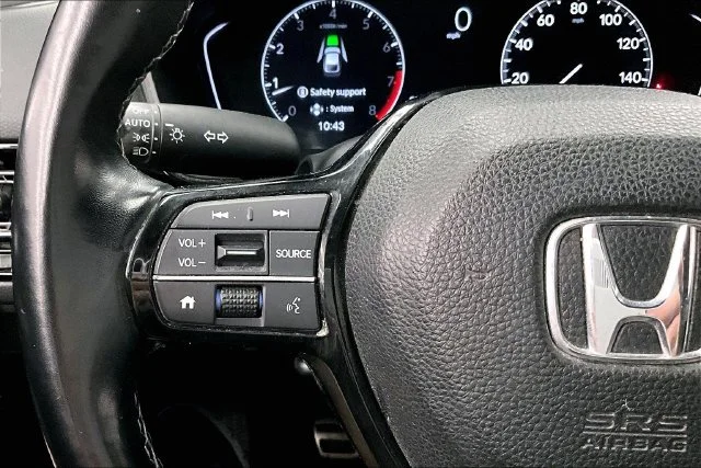 Used 2024 Platinum White Pearl Honda Sport image 24